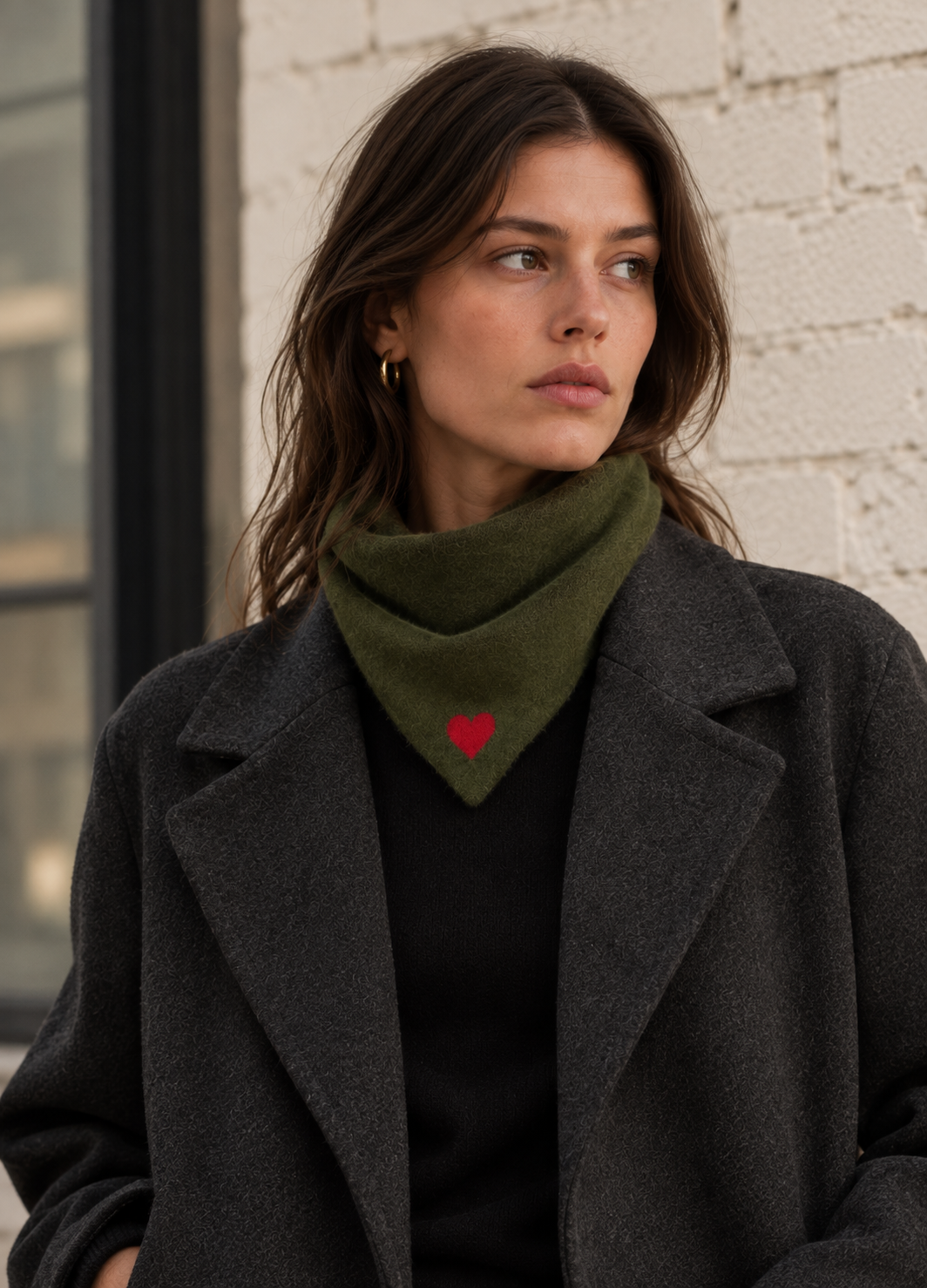 JADE – Petit triangle en cachemire